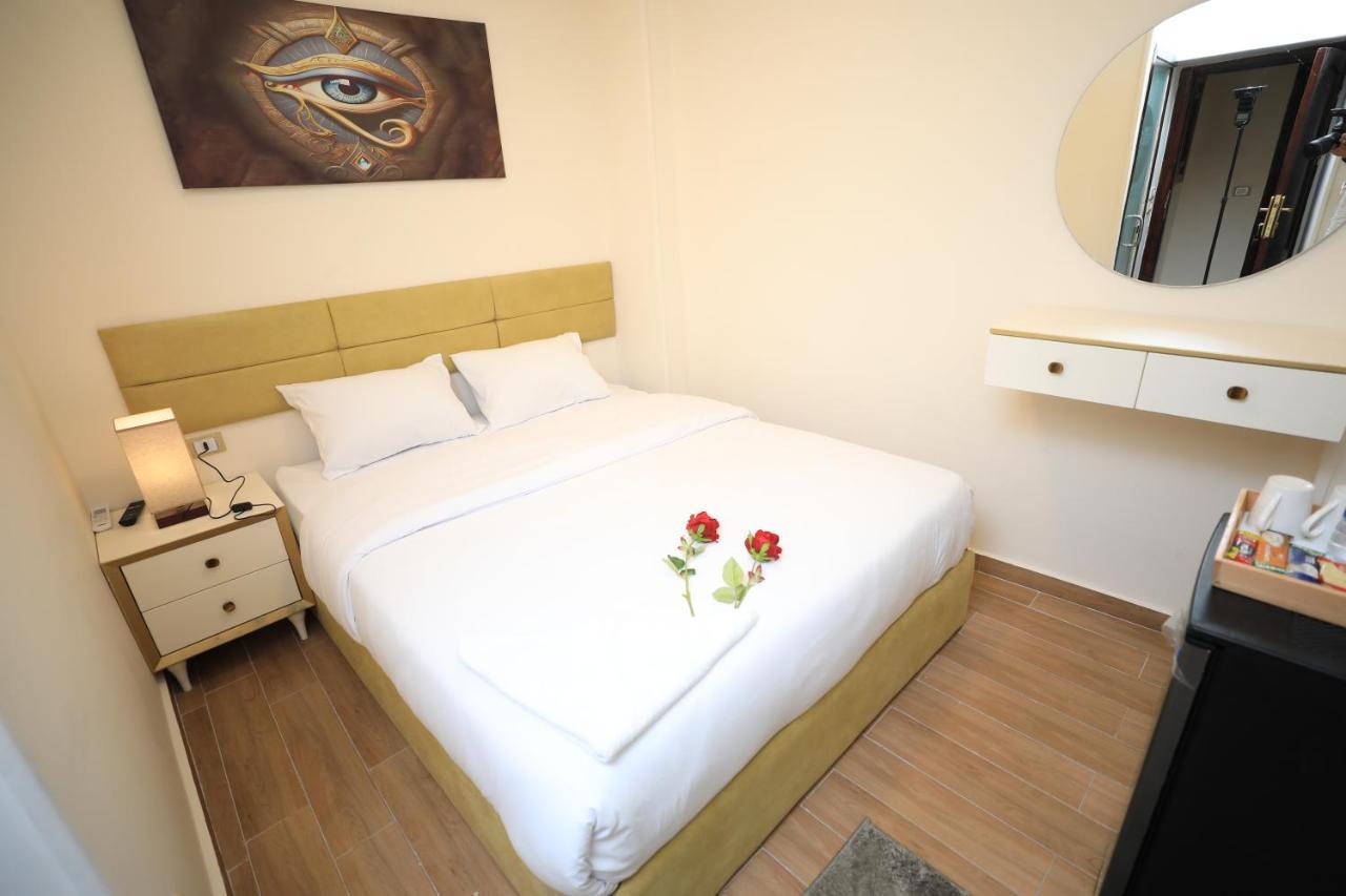 Pyramids Heart Hotel Kafret el-Gabal Exteriör bild