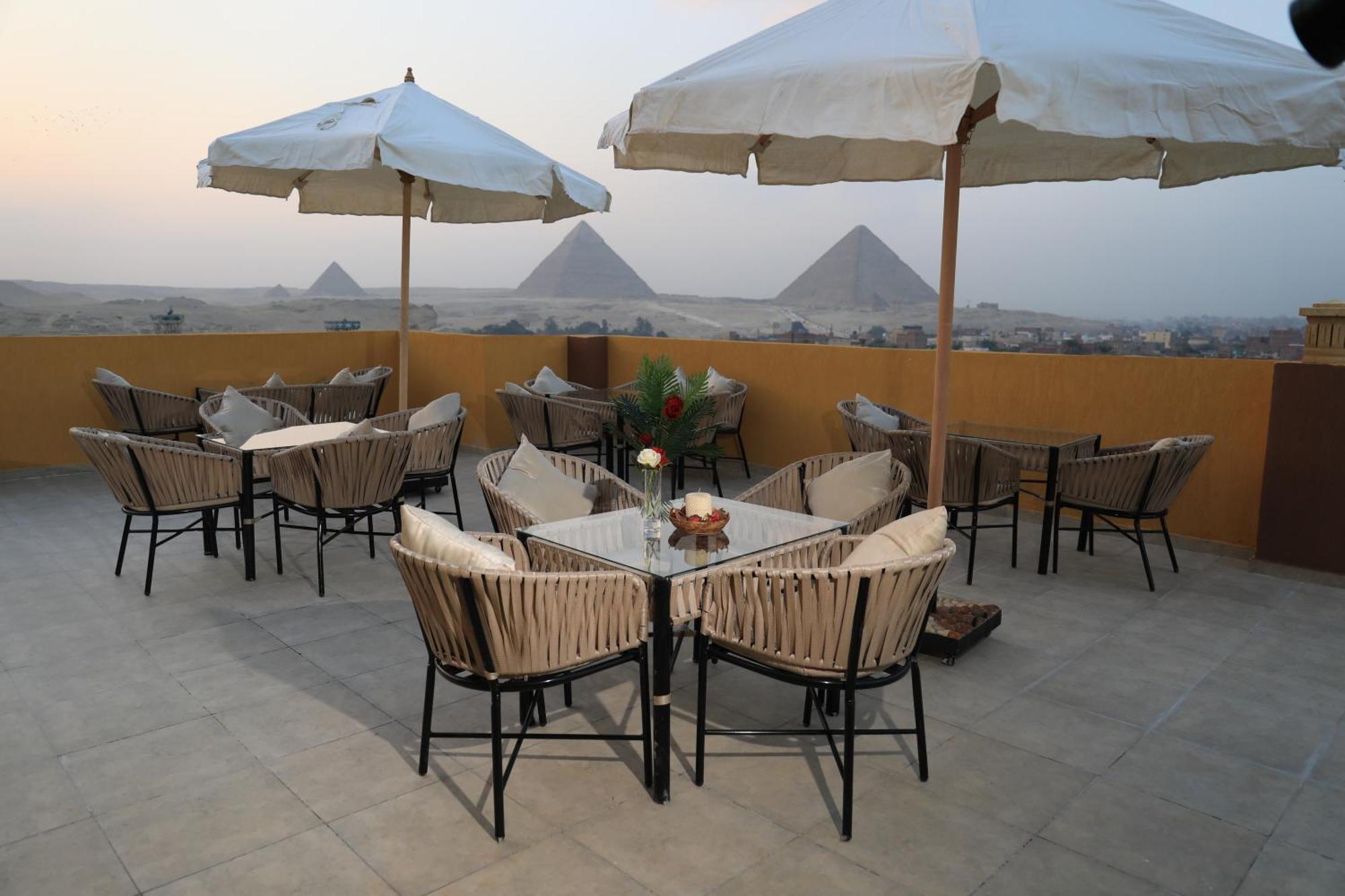 Pyramids Heart Hotel Kafret el-Gabal Exteriör bild