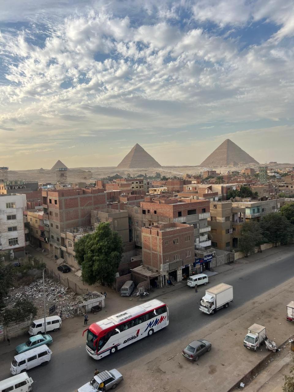 Pyramids Heart Hotel Kafret el-Gabal Exteriör bild