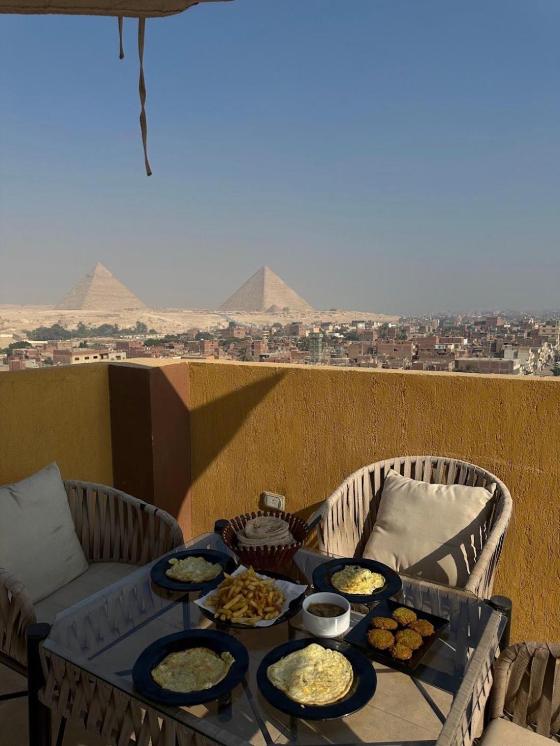Pyramids Heart Hotel Kafret el-Gabal Exteriör bild